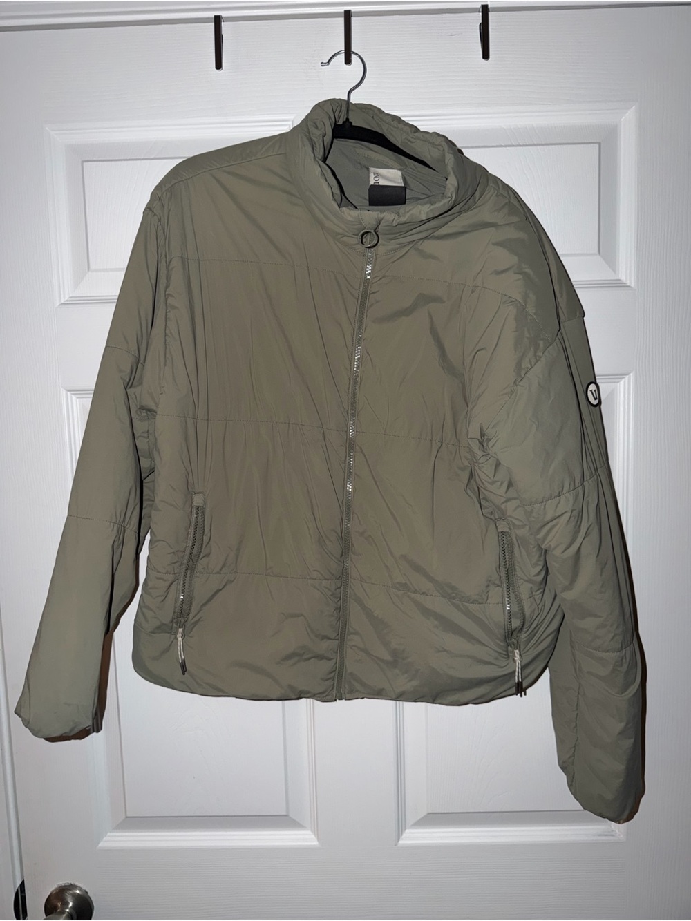 Vuori Canyon Insulated Jacket- Olive Green